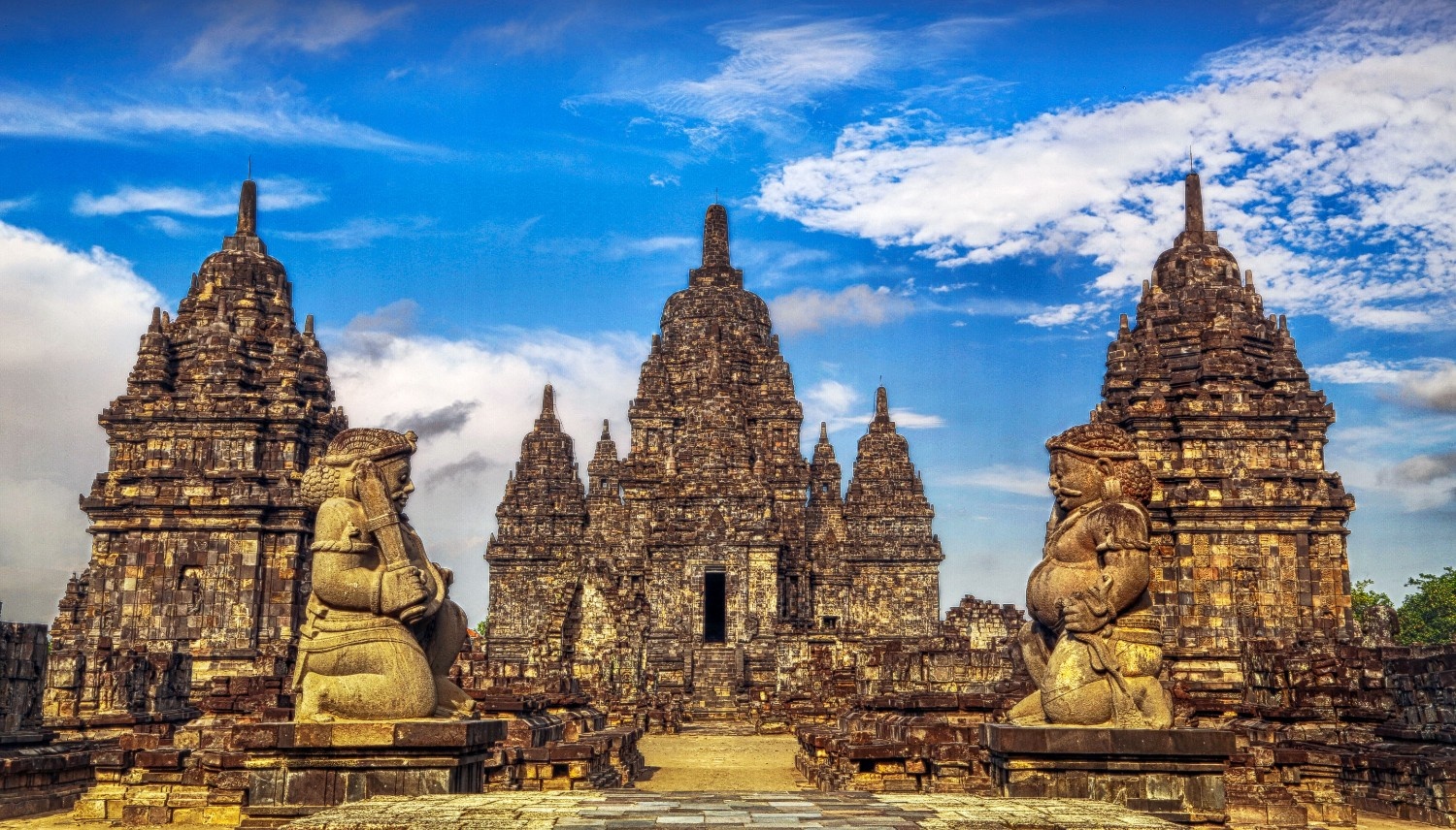Kerajaan Hindu Buddha di Indonesia: Sejarah, Kerajaan, Raja, dan Peninggalannya
